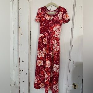 EUC DotDotSmile Size 5/6 Red Floral Maxi Style Dress